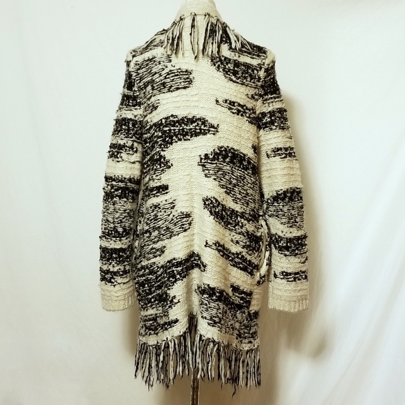 LAmade Lucy Black Fringe Blanket Cardigan Sz O/S - Picture 3 of 8